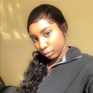 Meet your Posher, Debra